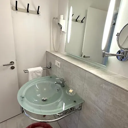 Anker Penthouse アパート バート・ノイェンアール・アールヴァイラー