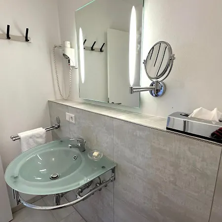 アパート Anker Penthouse バート・ノイェンアール・アールヴァイラー