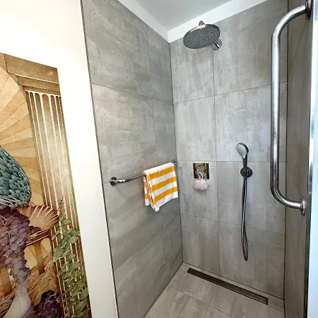 Anker Penthouse バート・ノイェンアール・アールヴァイラー